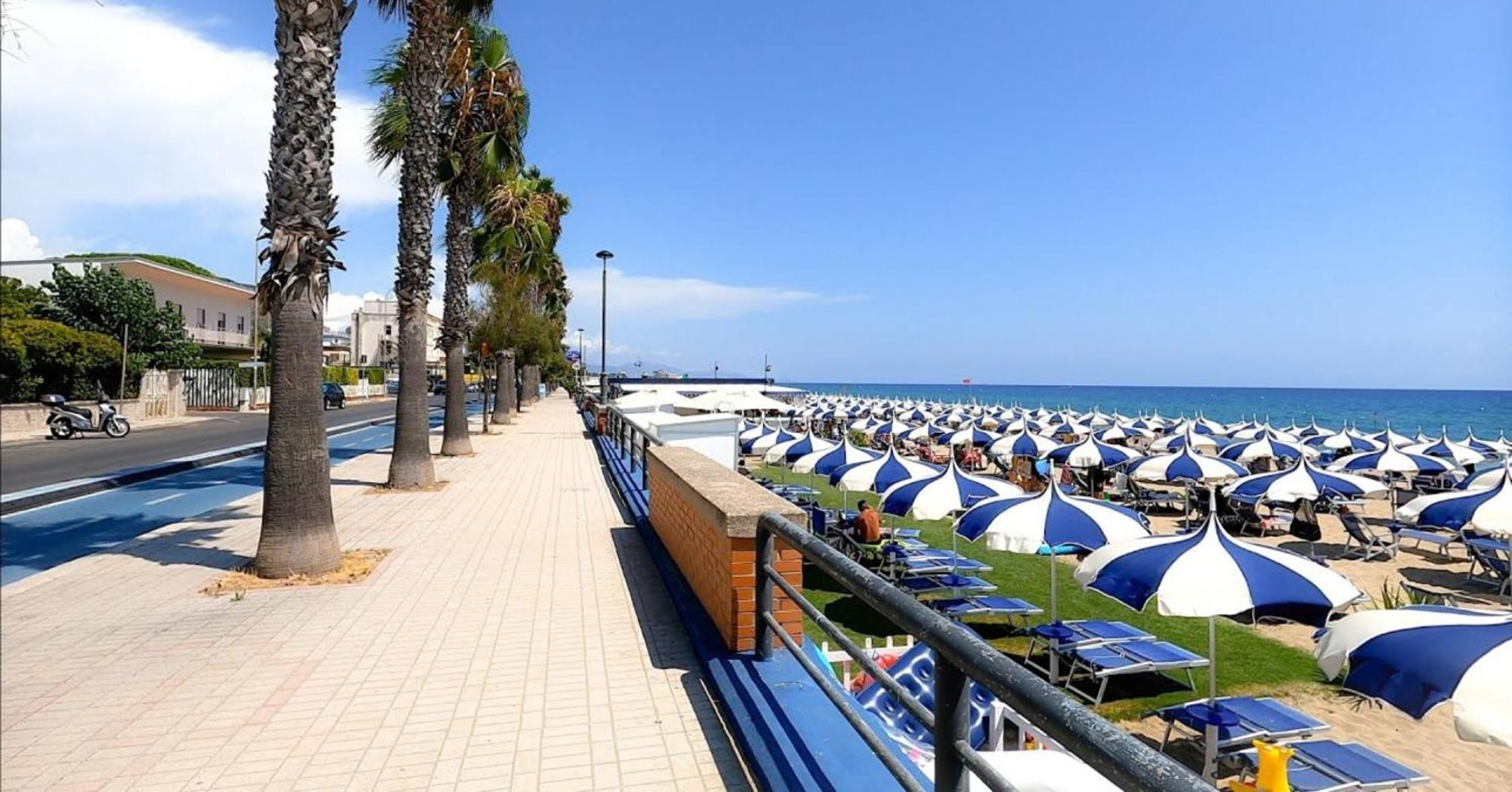 Calliope Terracina Kültér fotó